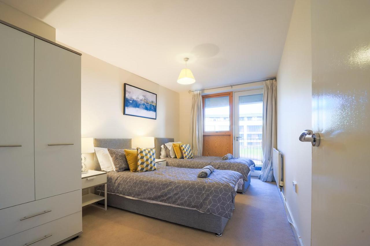 Huntley House Villa Milton Keynes Dış mekan fotoğraf