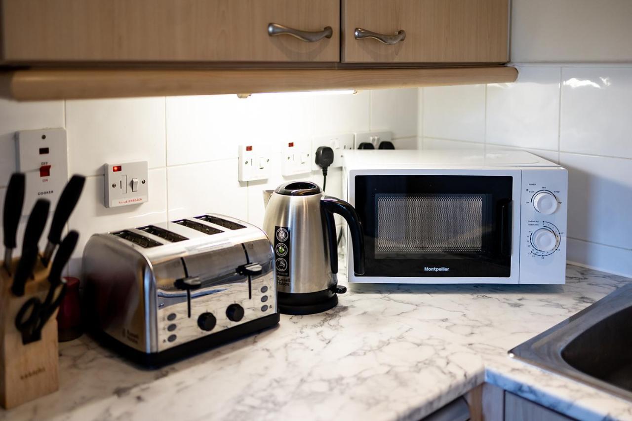 Huntley House Villa Milton Keynes Dış mekan fotoğraf