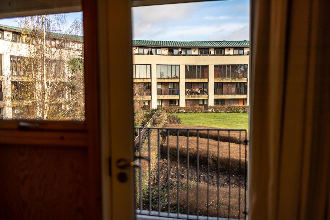 Huntley House Villa Milton Keynes Dış mekan fotoğraf